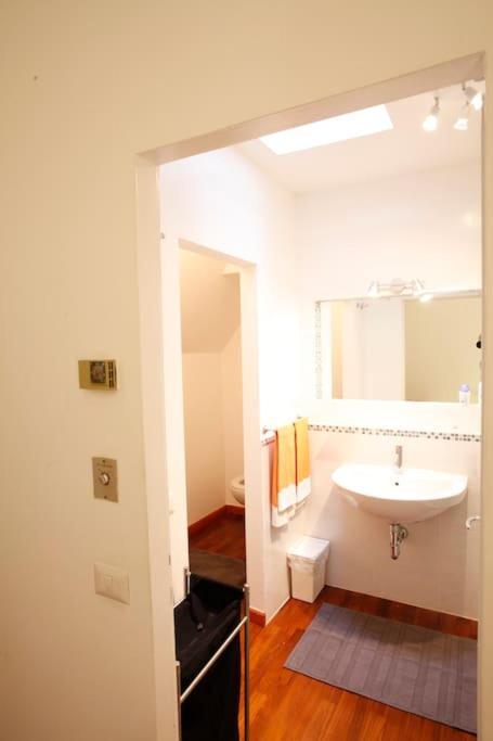 Charming In Brera/centre Apartamento *