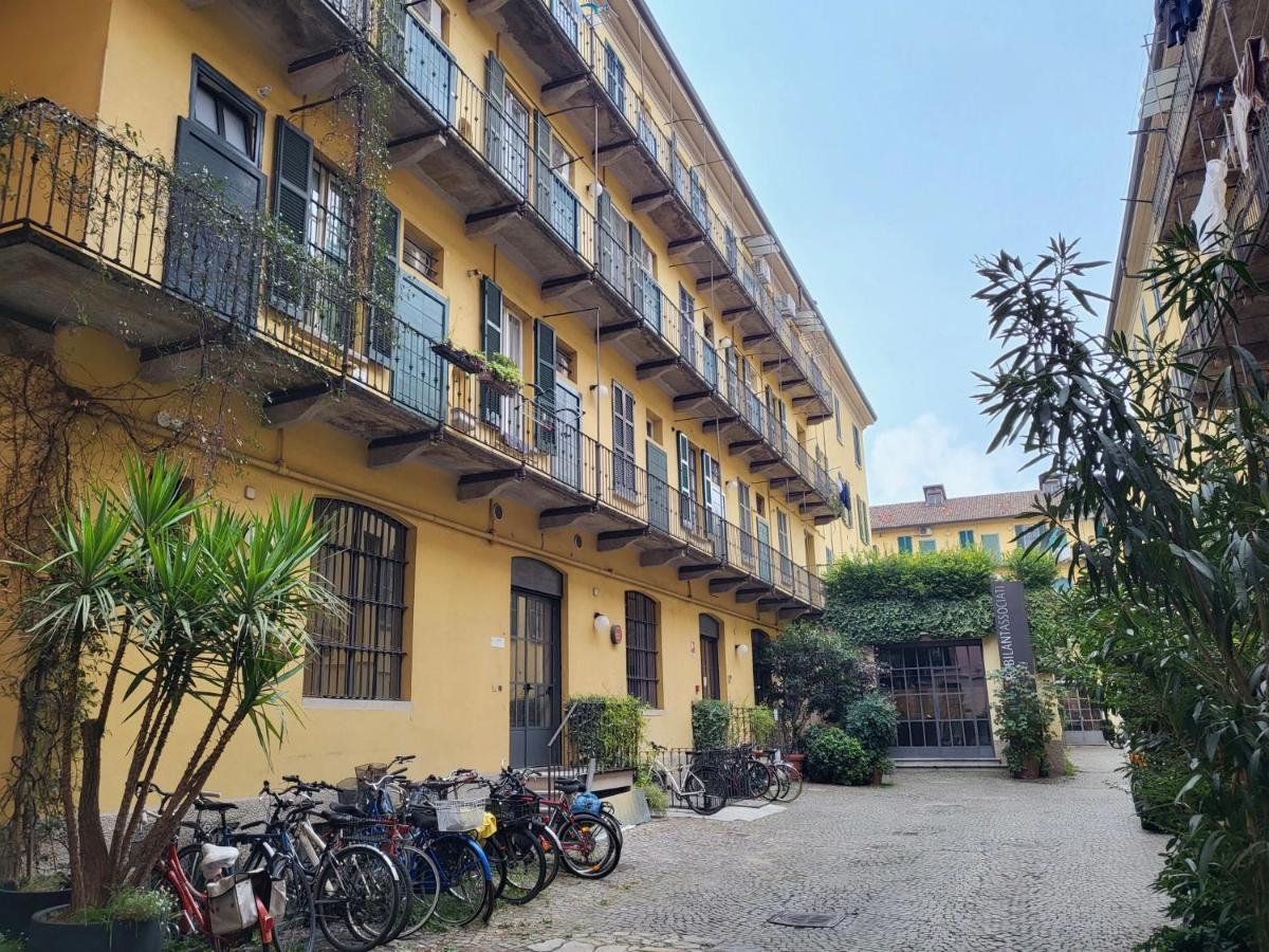 - Nella Corte Dei Navigli Apartamento *