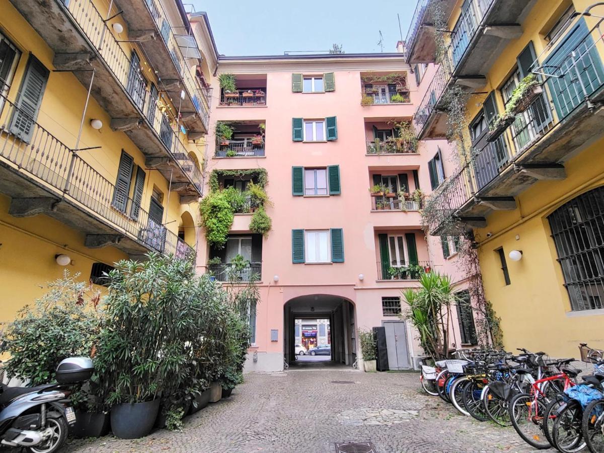 - Nella Corte Dei Navigli Apartamento *