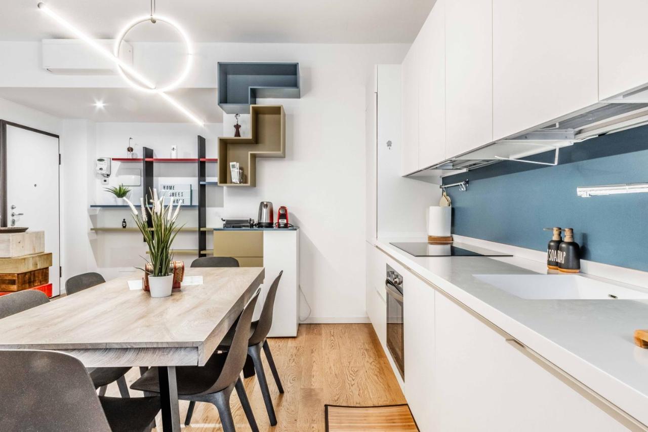 Cozy San Siro-duomo Netflix & Design