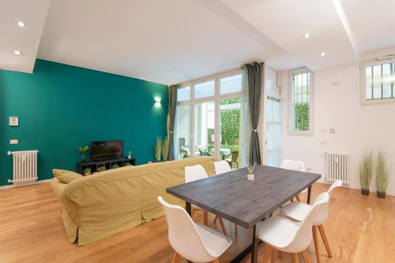 Apartment Deluxe 120 Mq , 4 Minuti A Piedi Dai Navigli Mailand