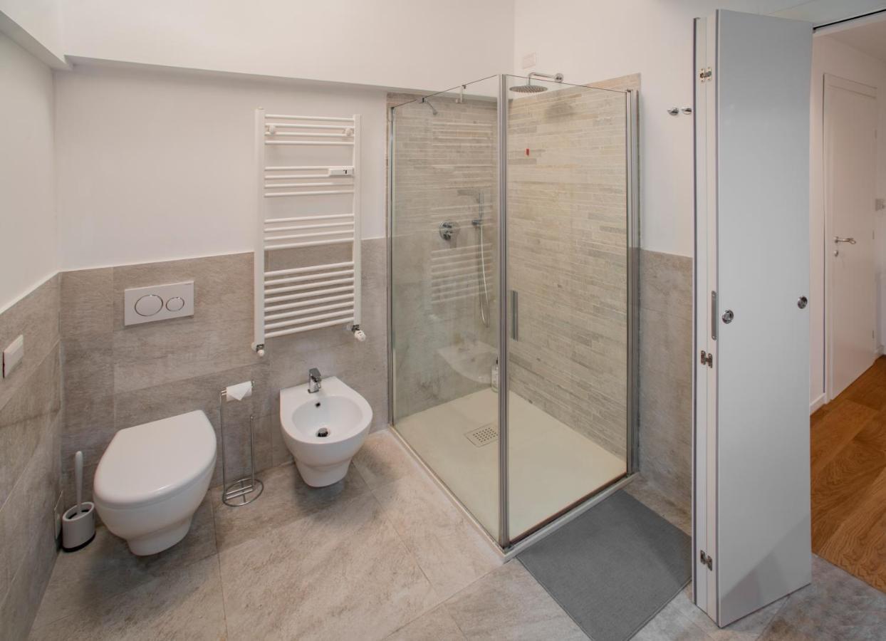 Deluxe 120 Mq , 4 Minuti A Piedi Dai Navigli *