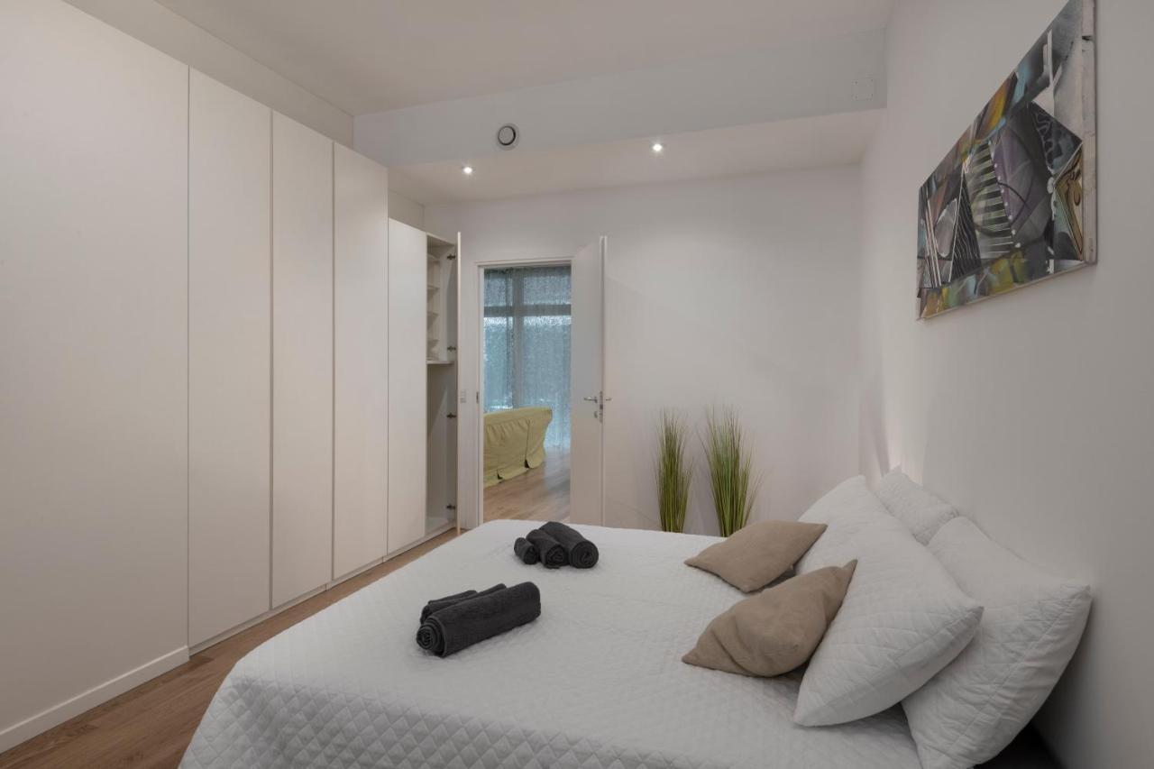 Apartment Deluxe 120 Mq , 4 Minuti A Piedi Dai Navigli Mailand
