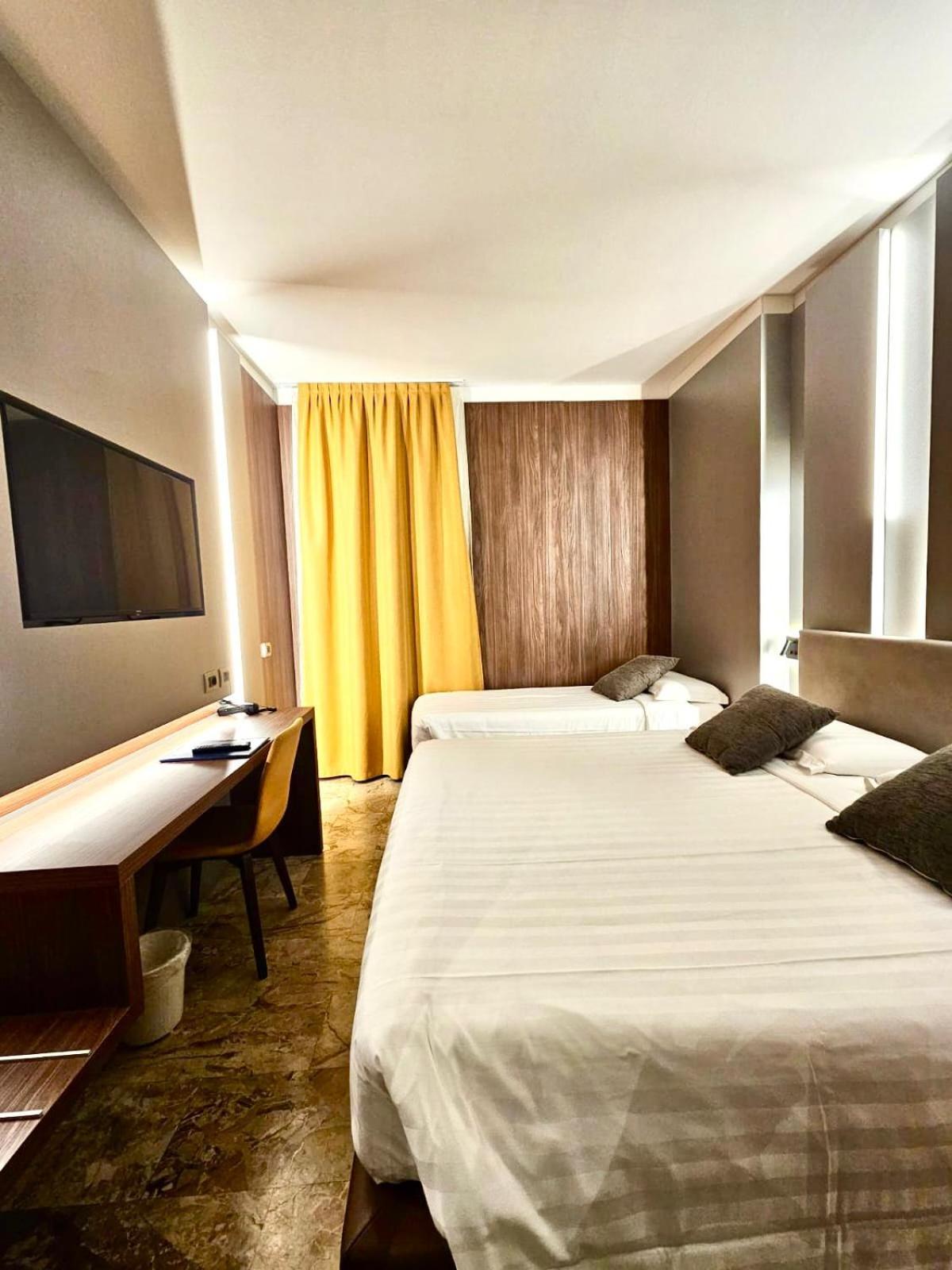 Canova Hotel 3*