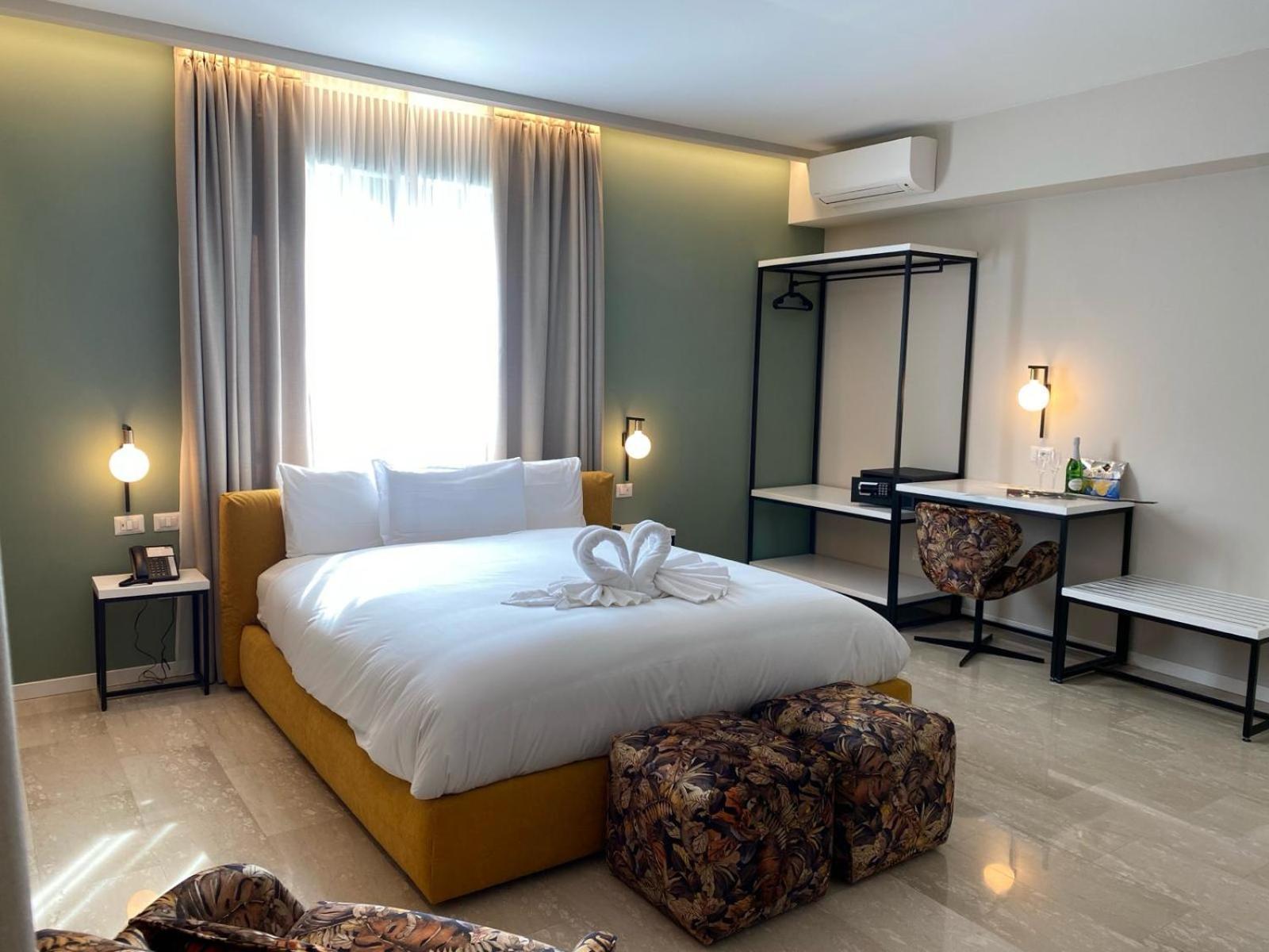 Oasi Village Hotel Milão