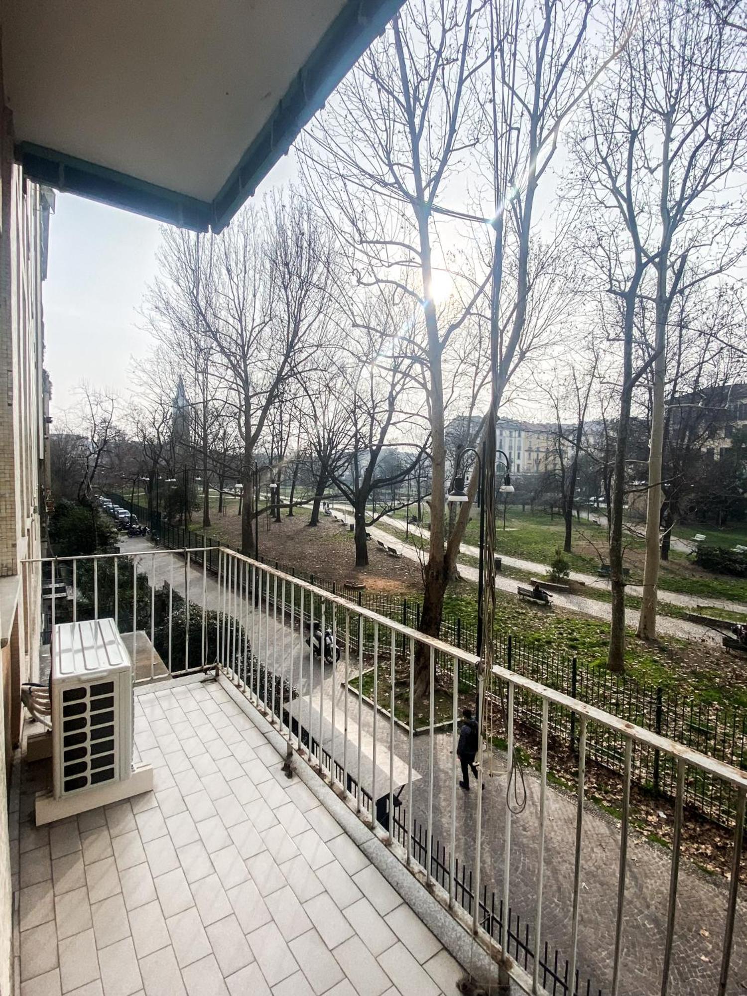 Molino Cozy With Park View In Downtown Mailand