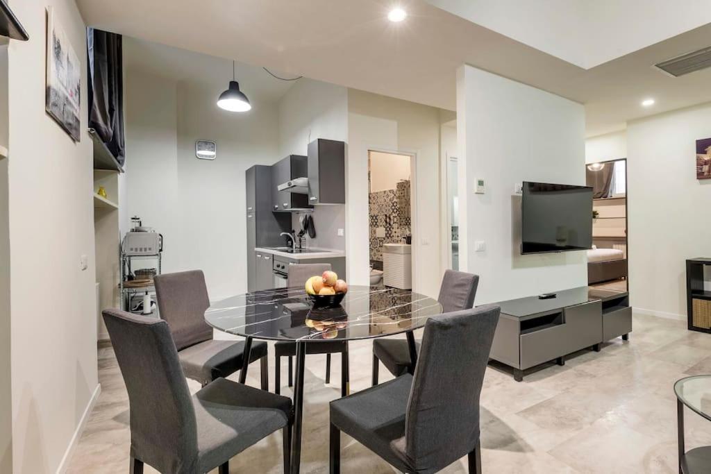 Comfortable 3 Bedrooms Few Steps From Duomo