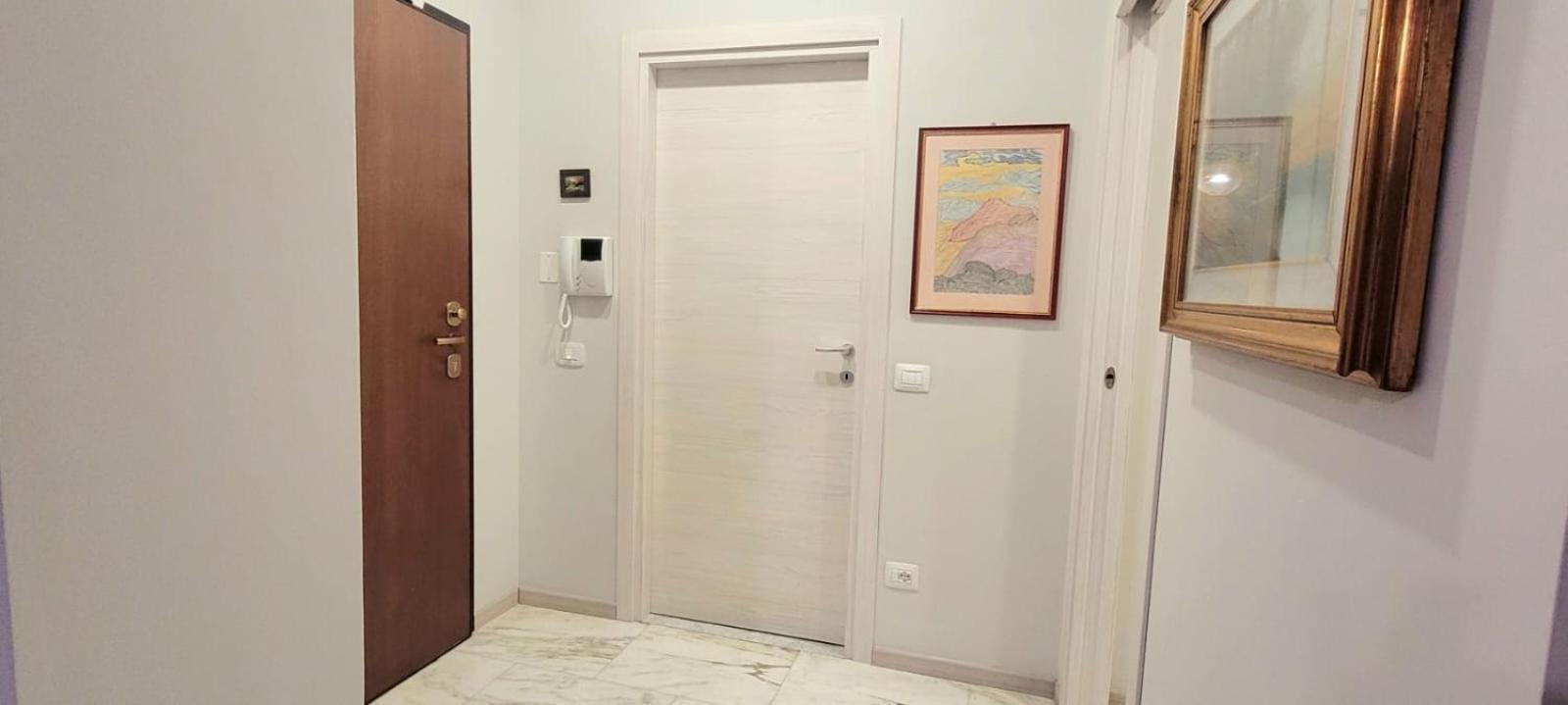 Confortevole Stanza In Condiviso A Due Passi Dall'aeroporto Di Linate Privatunterkunft