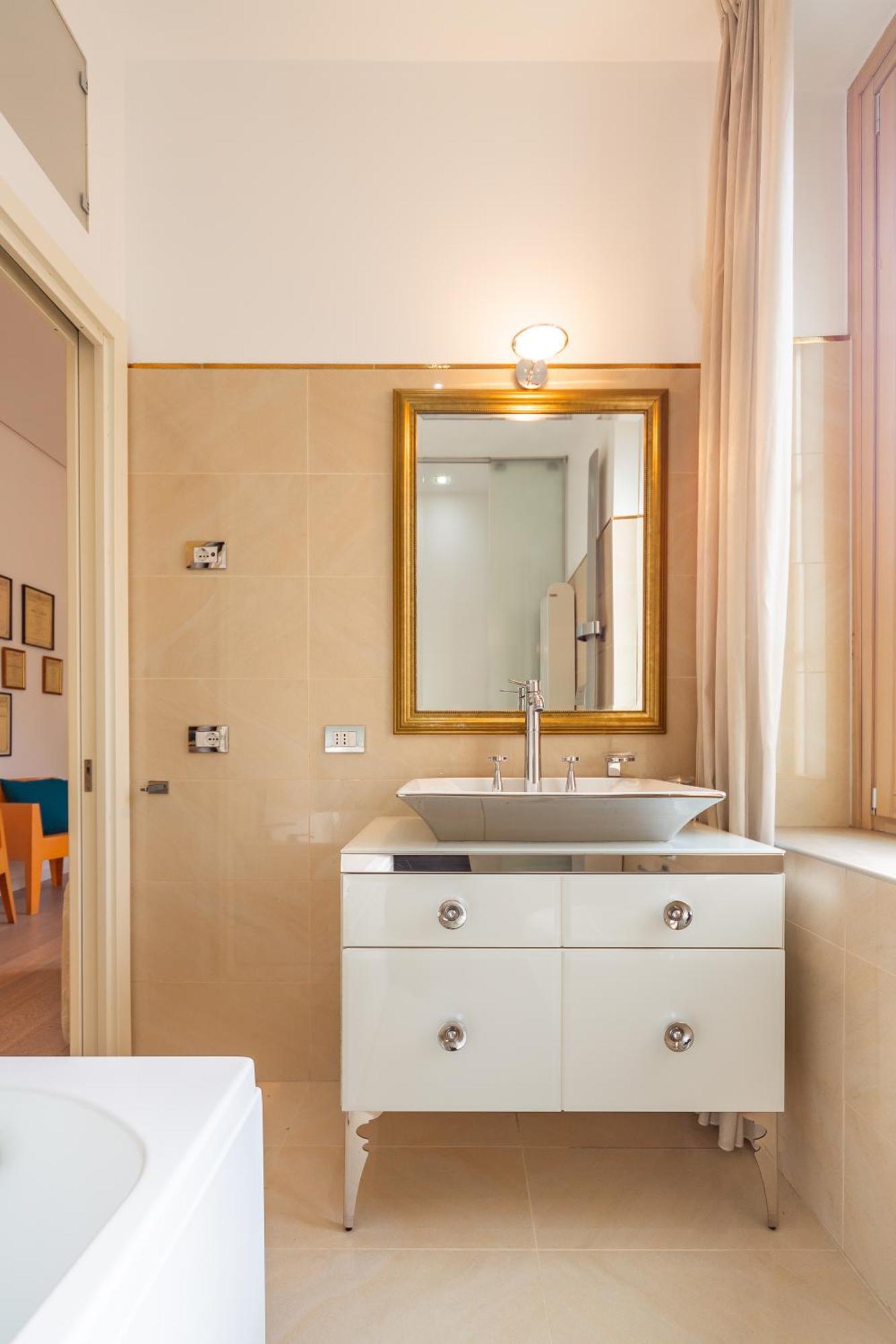 Ferienhaus Milano-trilocale Centrale Con Vasca Idromassaggio Mailand