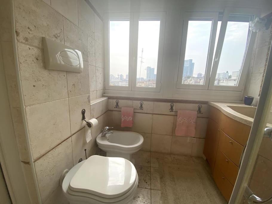 Penthouse In The Sky With 30 Sqm Terrace Station Apartment *
