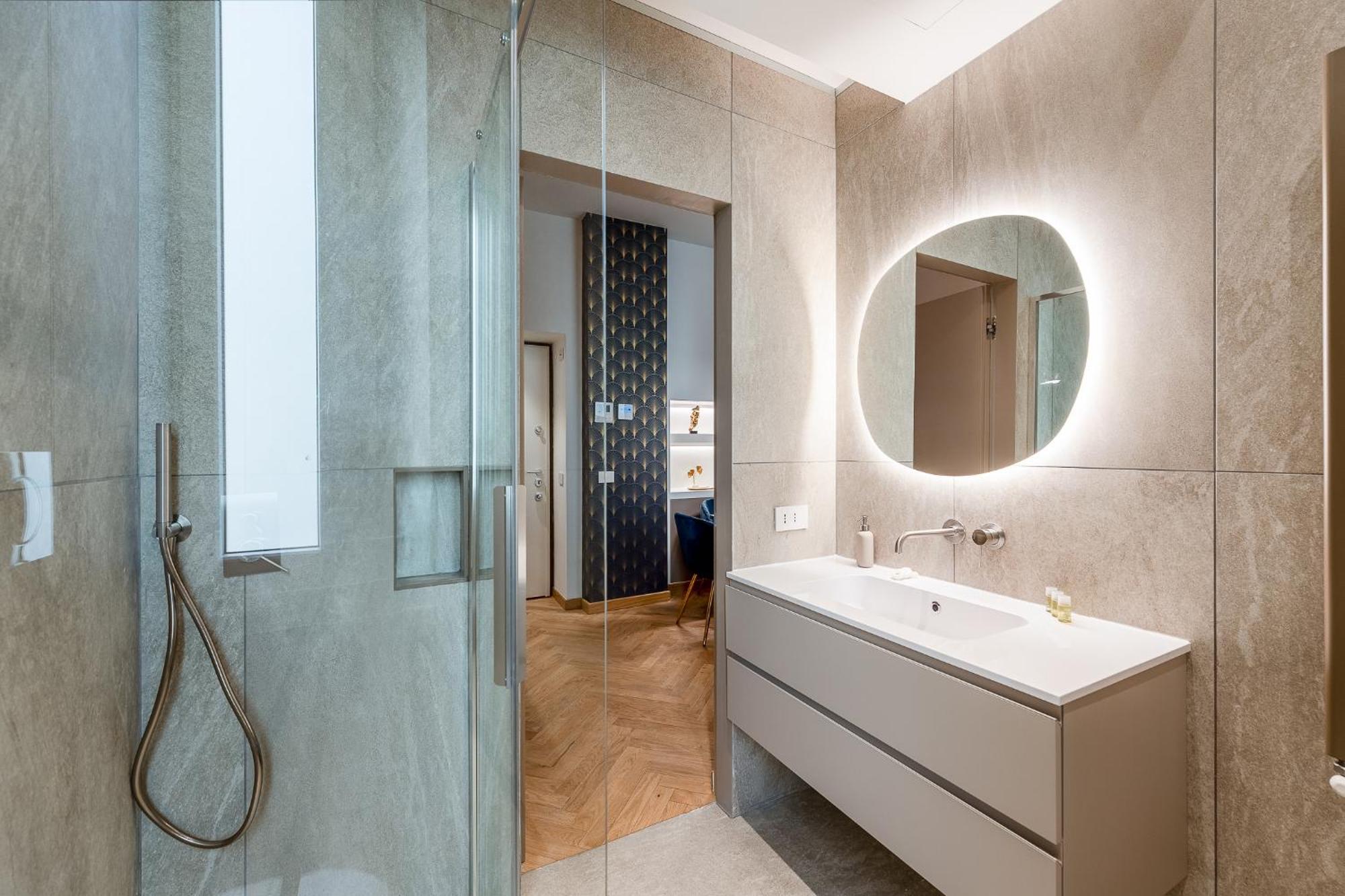 Luxury - Near Stazione Milan