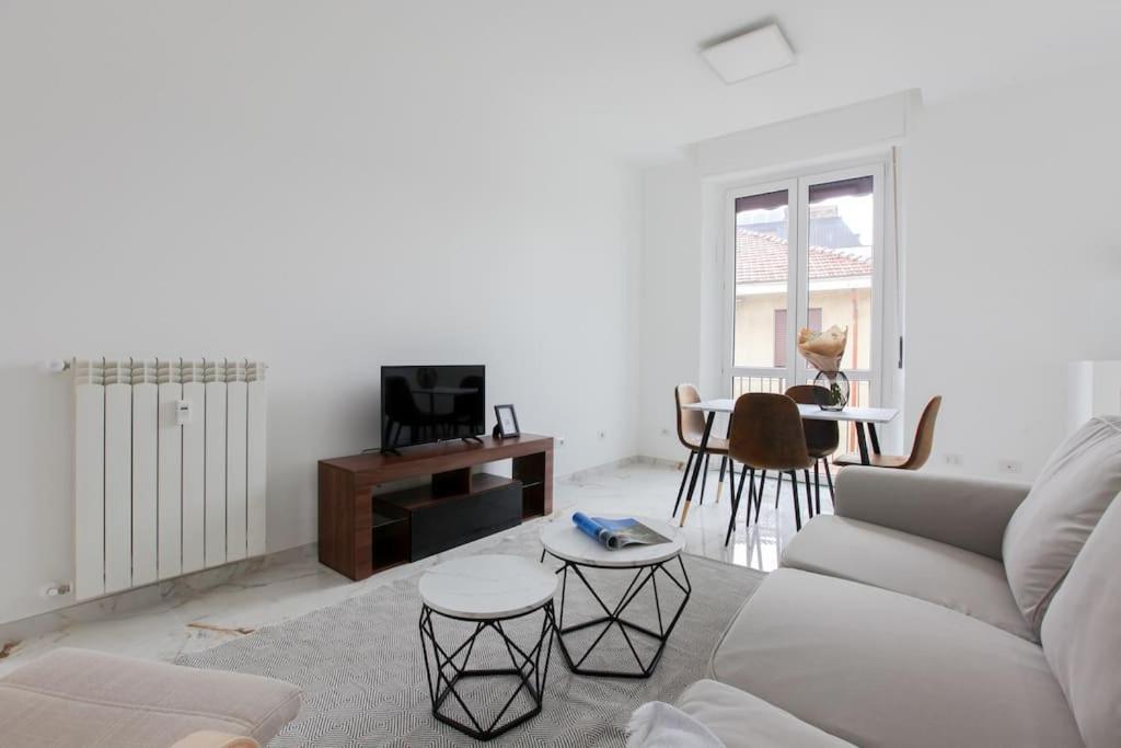 Hacca Collection - Bocconi, Porta Romana 2br Apartment *