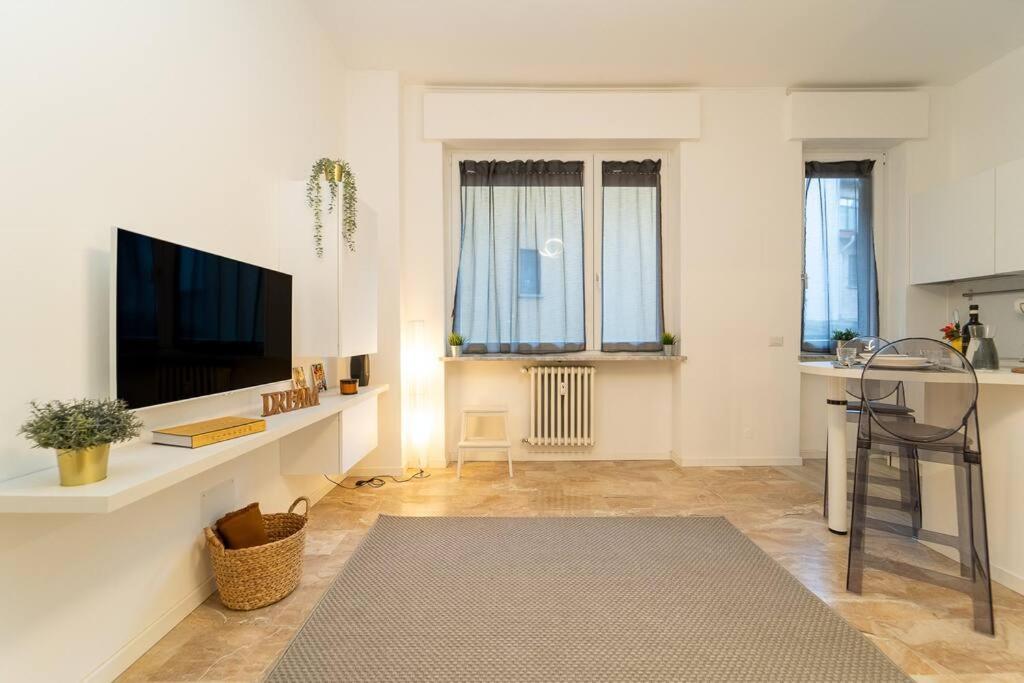 Apartment Porta Venezia Nuovo E Accogliente