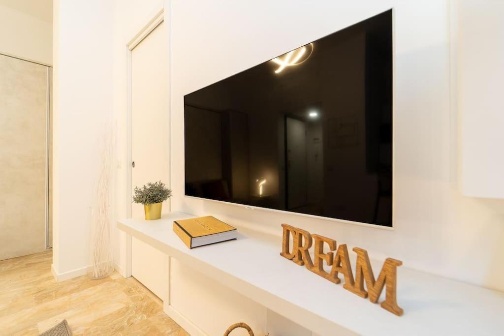 Apartment Porta Venezia Nuovo E Accogliente