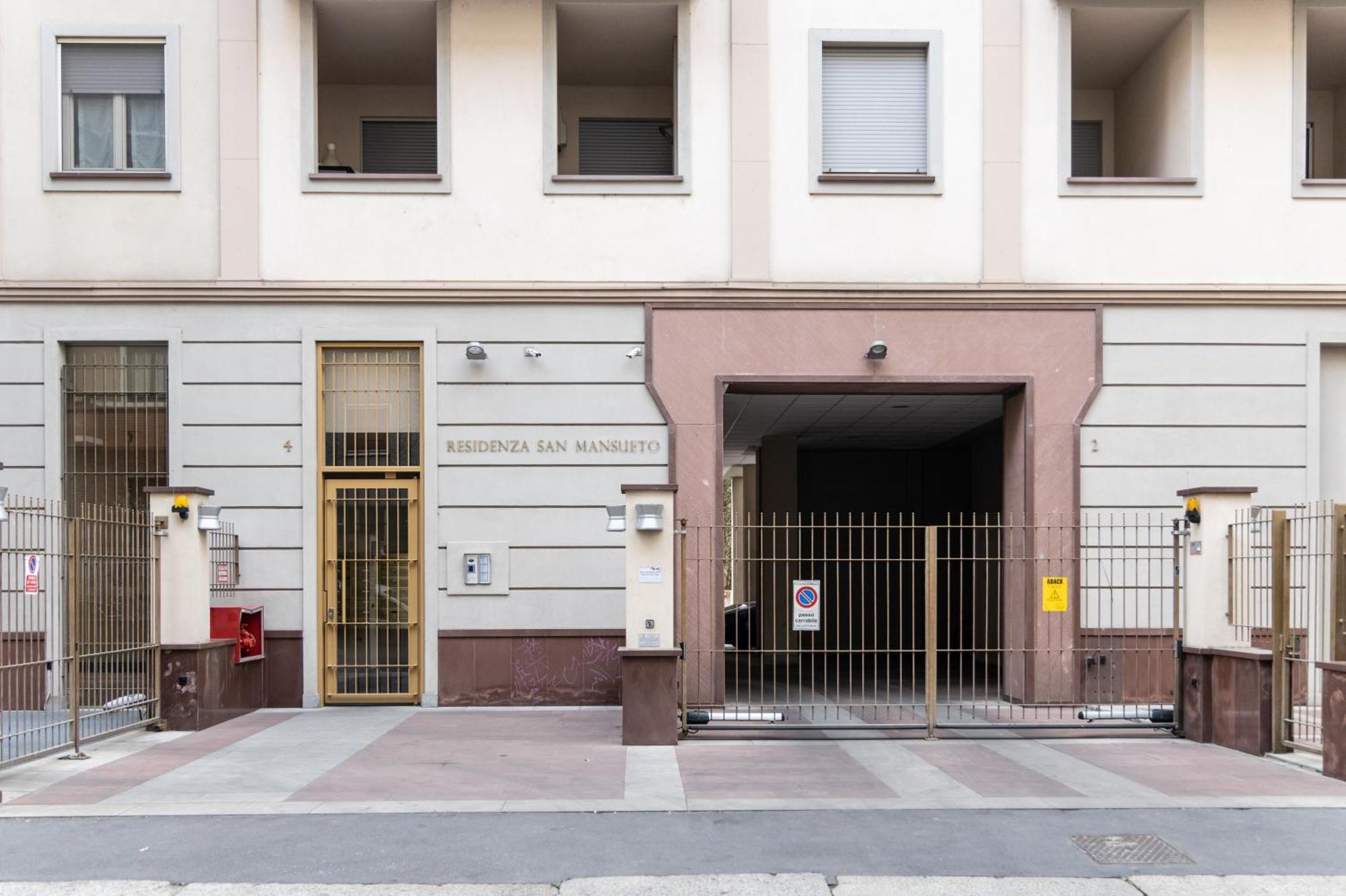 Bocconi's Nest - Close To Duomo With Terrace Mailand
