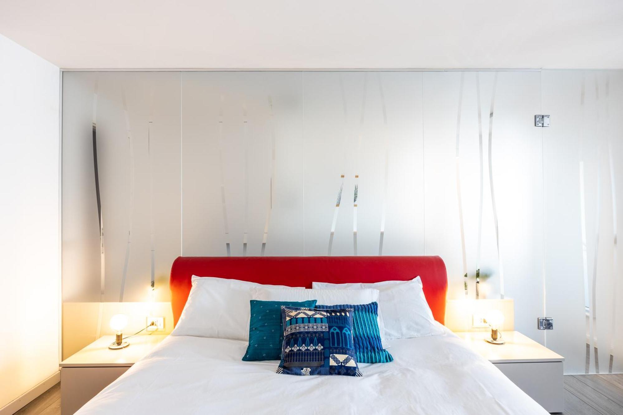 Bocconi's Nest - Close To Duomo With Terrace Apartment