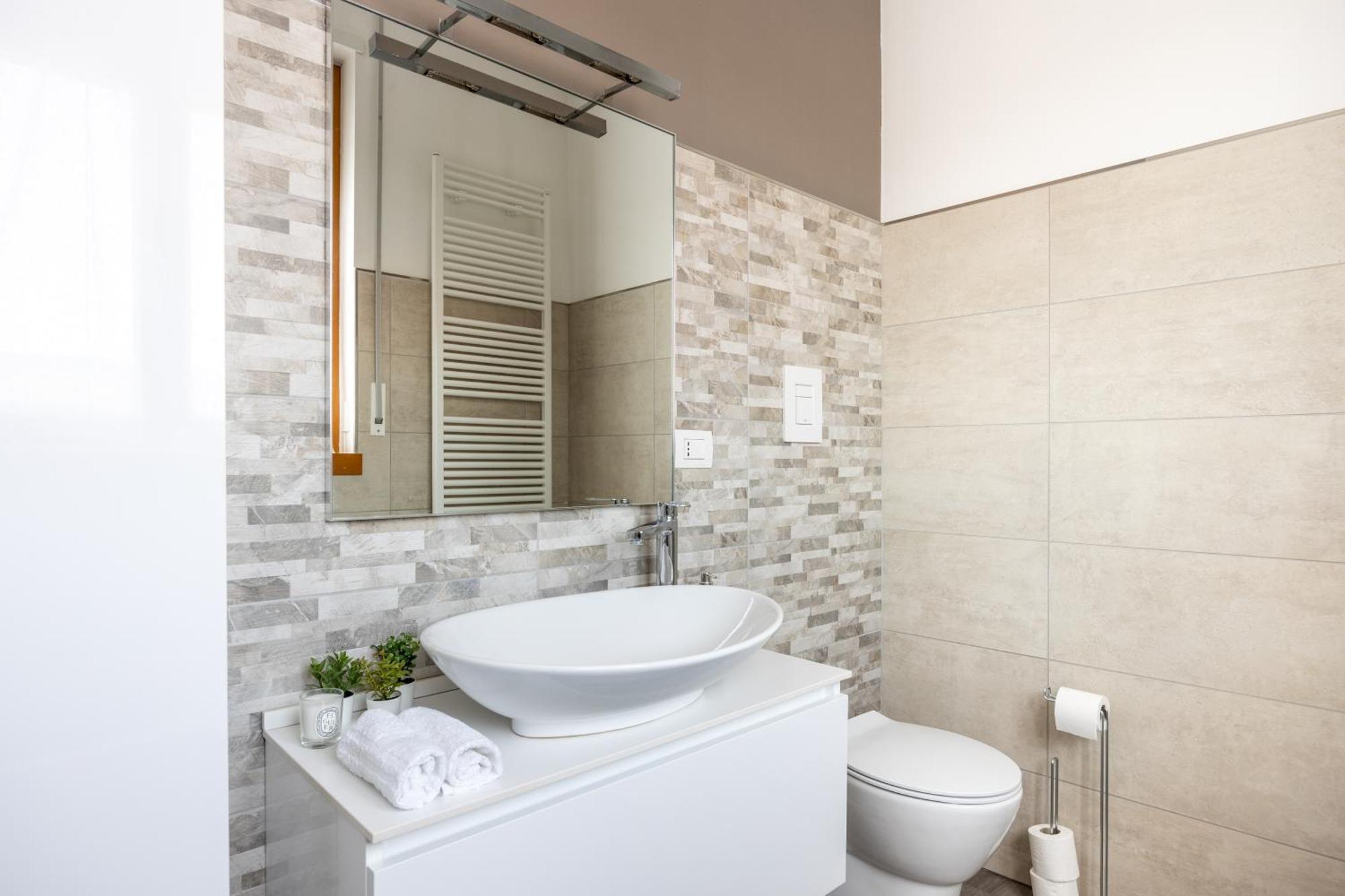 Apartment Bocconi's Nest - Close To Duomo With Terrace Mailand
