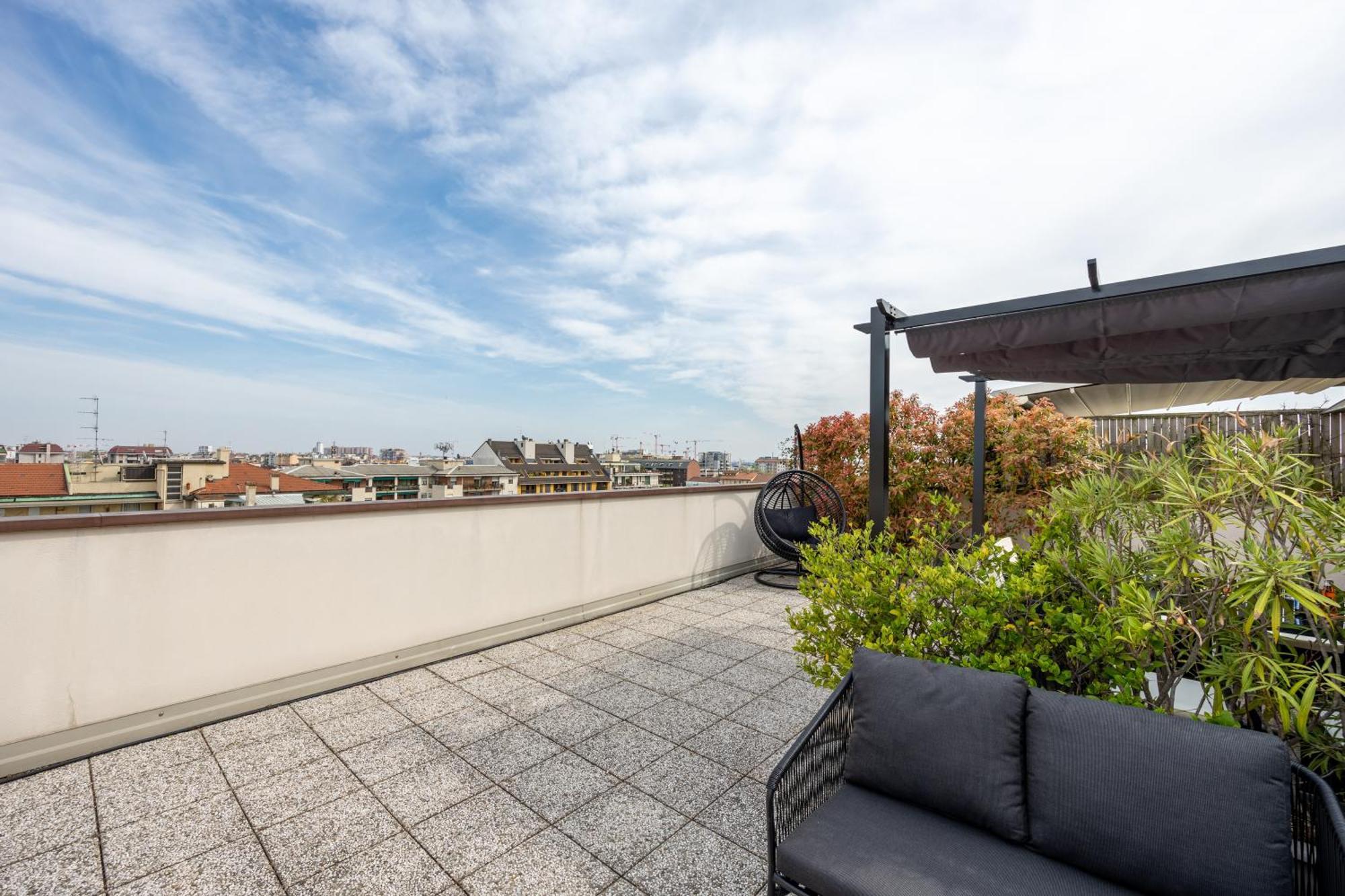 Bocconi's Nest - Close To Duomo With Terrace Apartment *