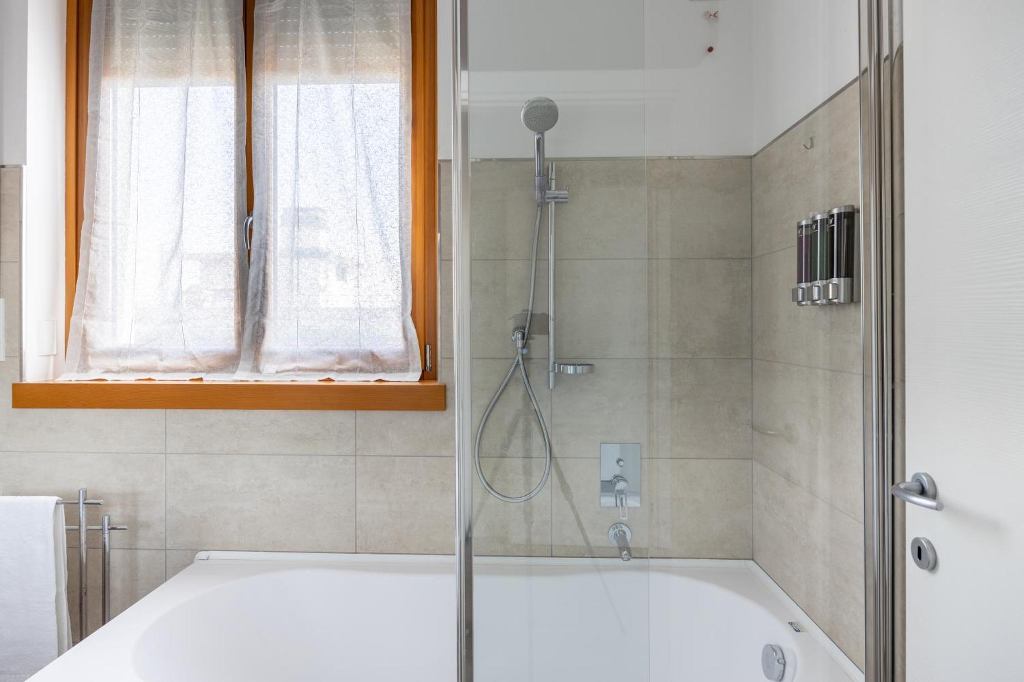 Bocconi's Nest - Close To Duomo With Terrace Mailand