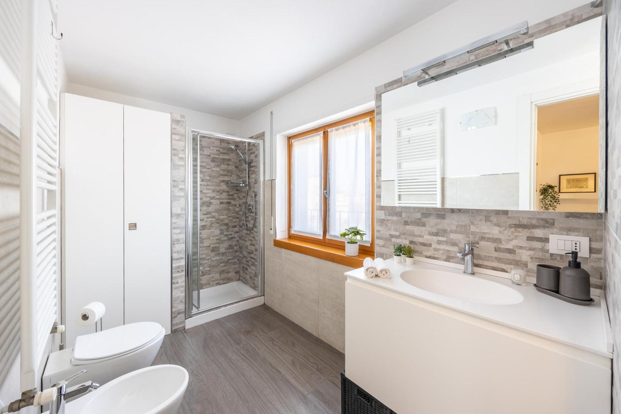 Bocconi's Nest - Close To Duomo With Terrace Apartment
