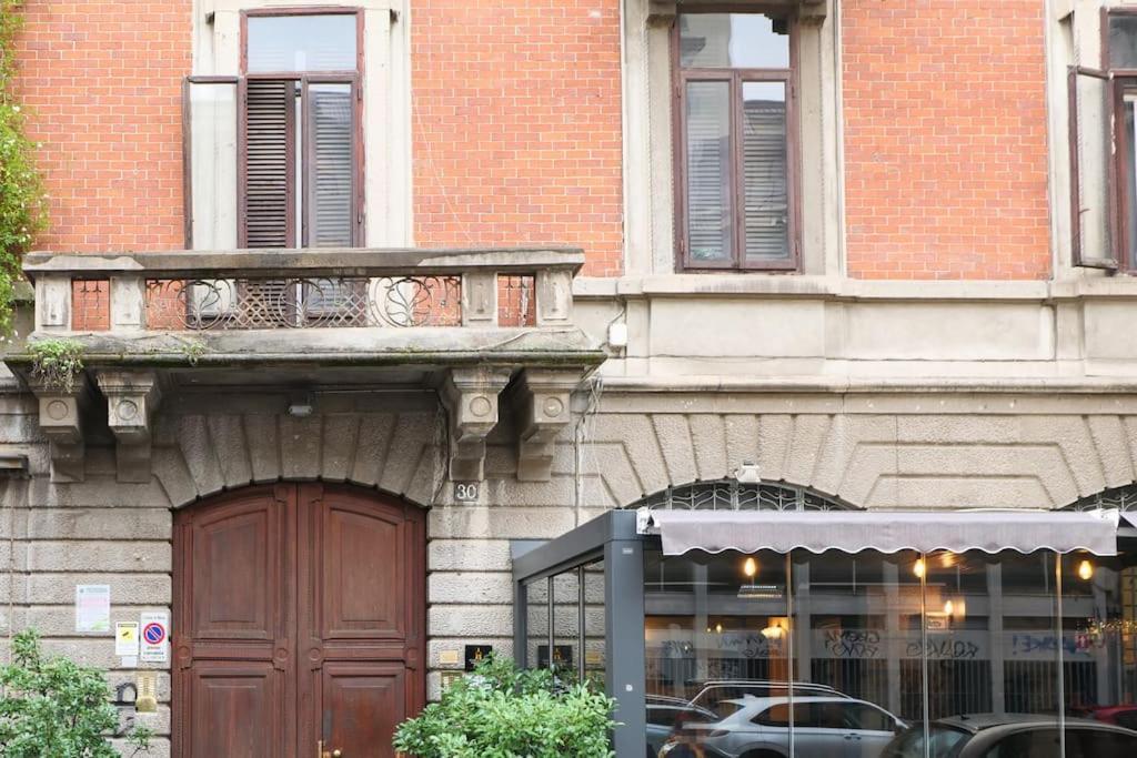 Apartment St
