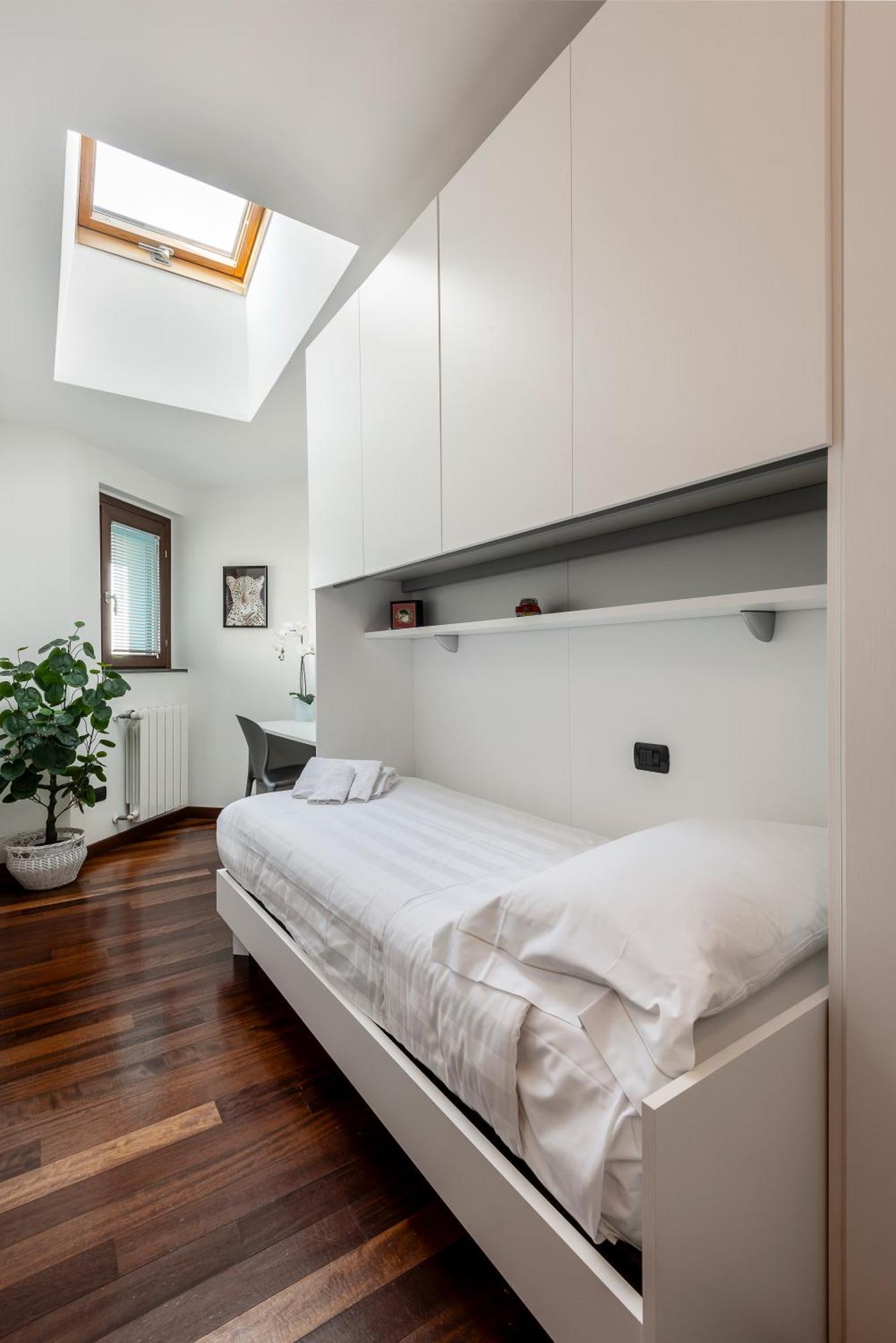 Apartamento Stayeasy Sesia5 - 4 Bedrooms Penthouse, 2 Baths Milão