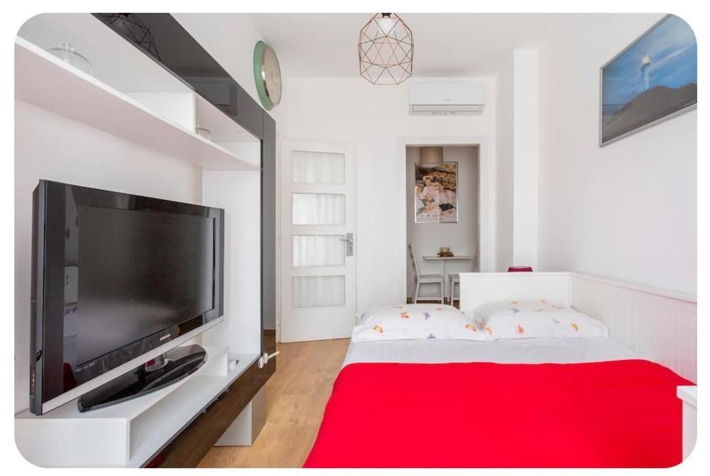 Casa Rizzoli - Bilocale Vicinissimo M2 Apartment