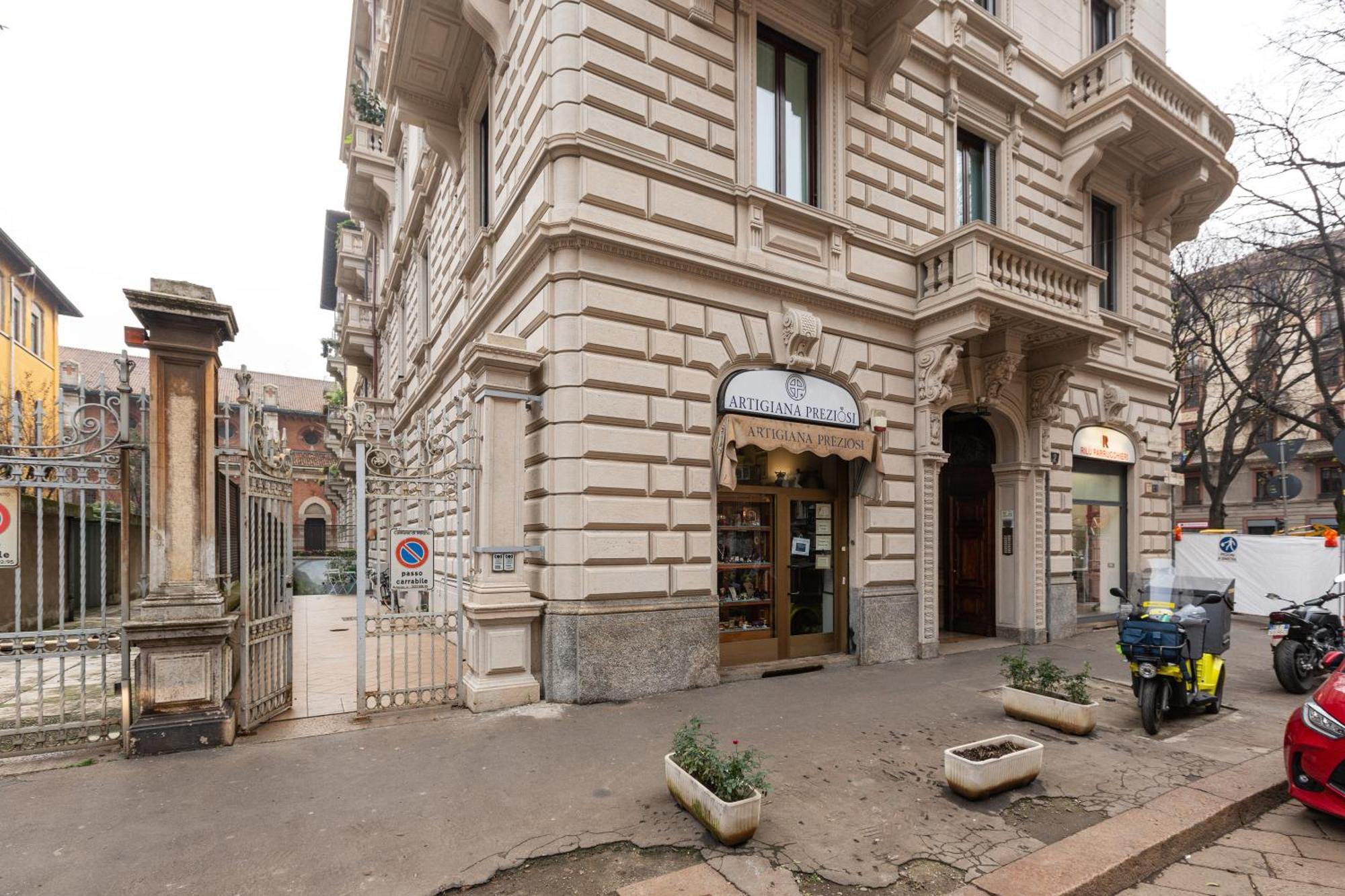 Chic & Modern Flat Just 450 Mt From Centrale Fs Milan