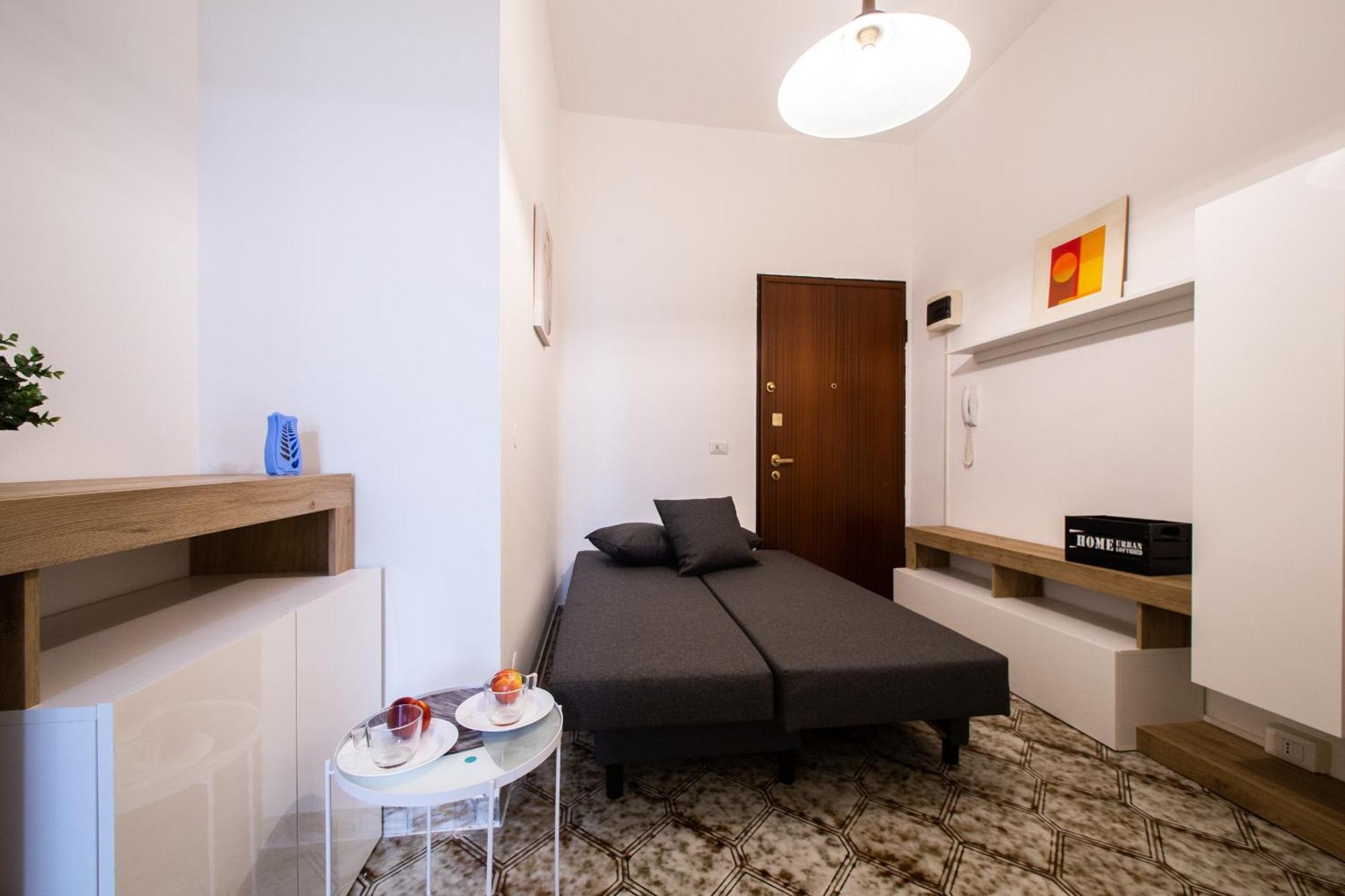 Milano-linate Self Check In & Free Parking *
