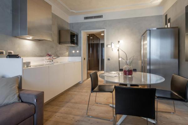 Royal - Luxury Duomo * Mailand