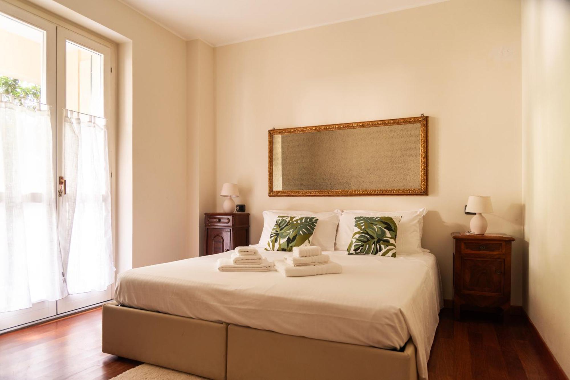Apartment Moscova-brera Elegante Con Giardino Privato *