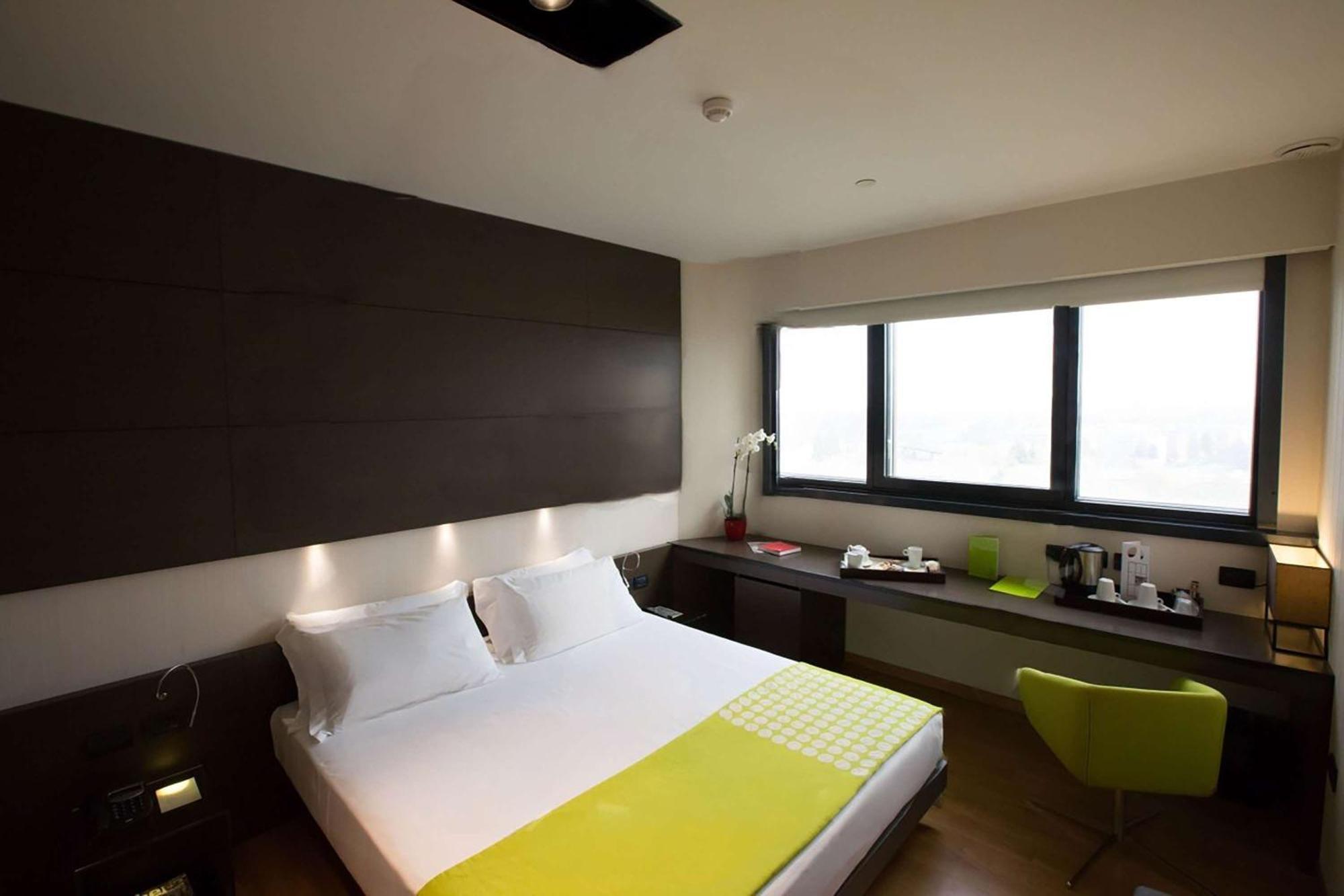 Best Western Plus The Hub 4*
