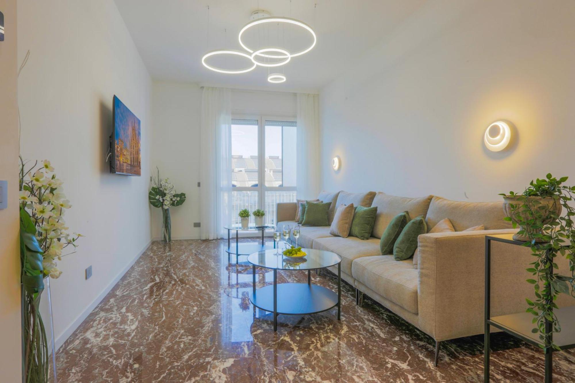 Apartment Private Luxury 5 Bedroom - Station Mailand
