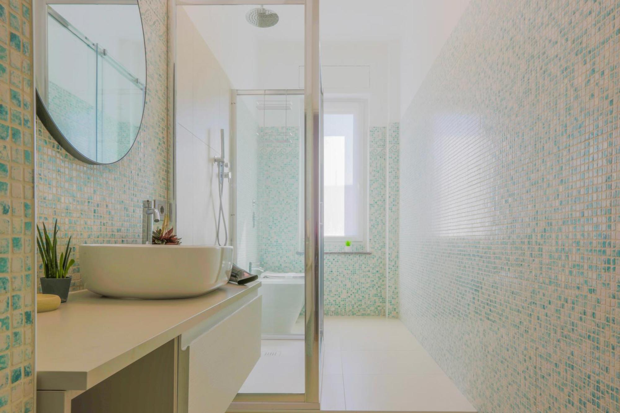 Private Luxury 5 Bedroom - Station *