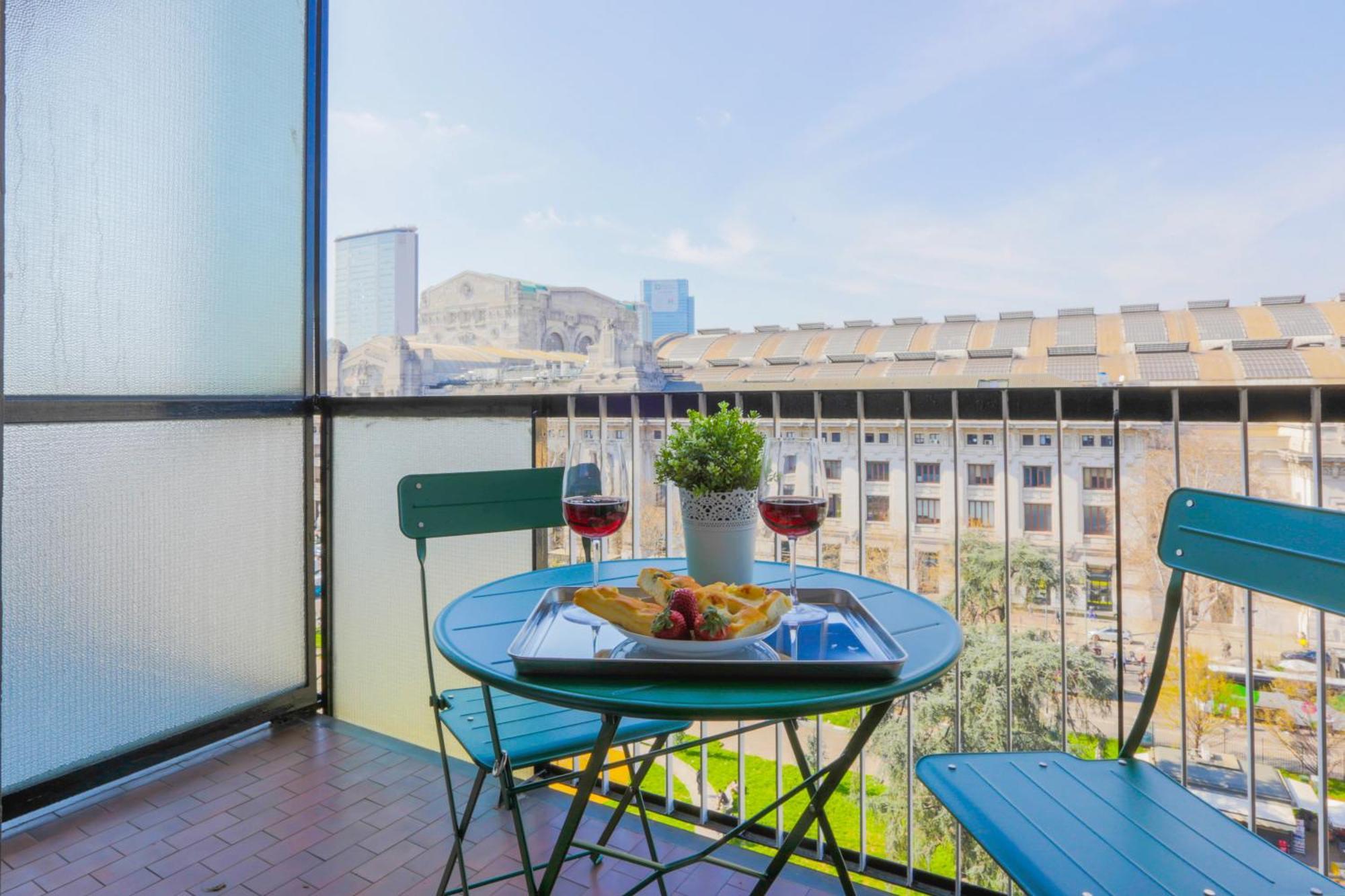 Private Luxury 5 Bedroom - Station