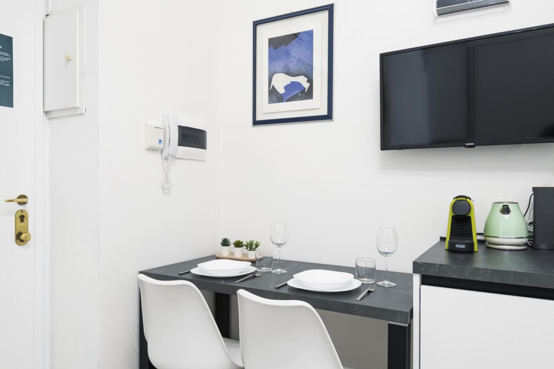Apartamento Easylife - Pratico Monolocale In Zona Isola *