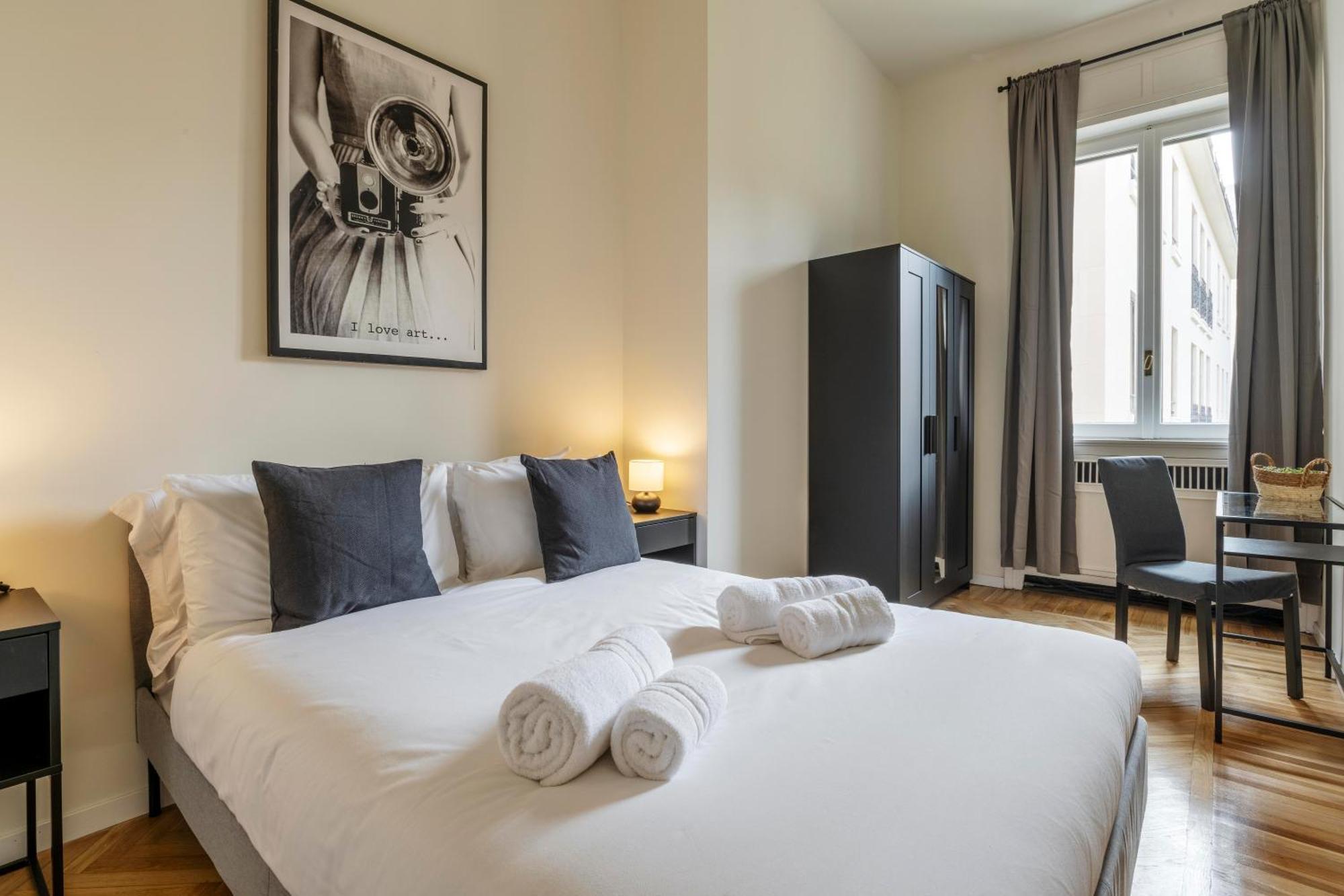 Elegant Brand New Near Duomo Apartment Milan
