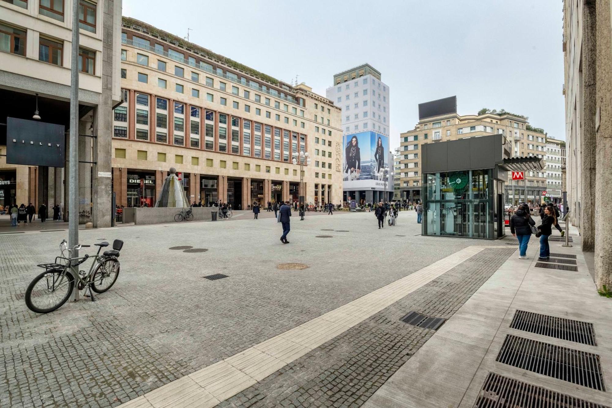 Elegant Brand New Near Duomo *