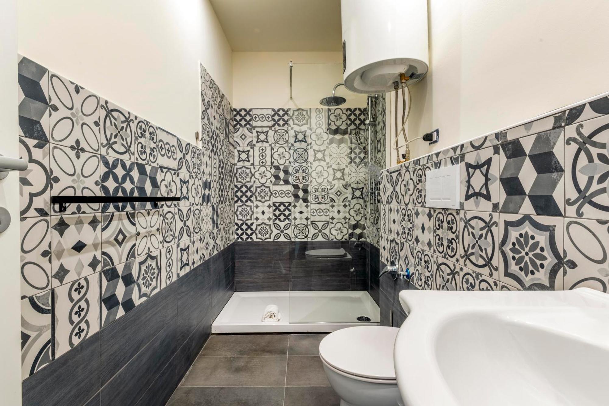 Apartment Elegant Brand New Near Duomo Milan