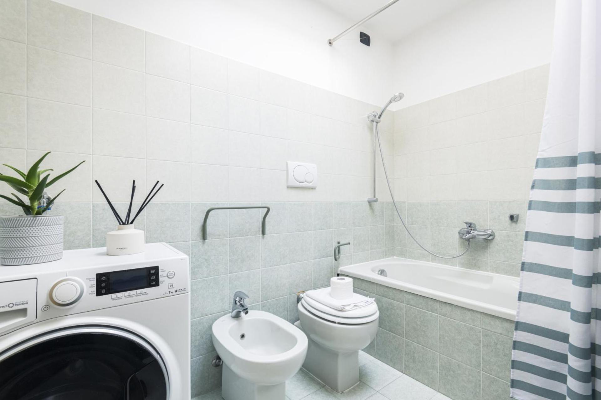 Apartment Easylife -accogliente Unita Su Due Livelli A Isola Mailand