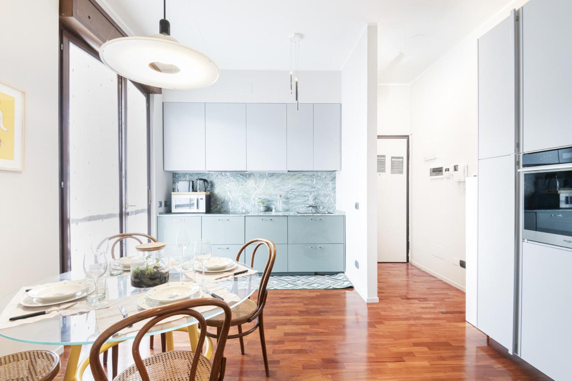 Apartment Easylife -accogliente Unita Su Due Livelli A Isola Mailand