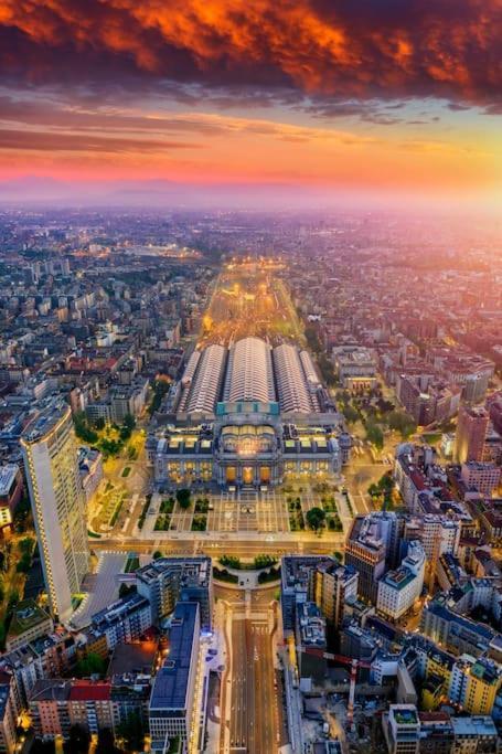 Duomo Space Free Parking - Private Gym- Metro Apartment Mailand