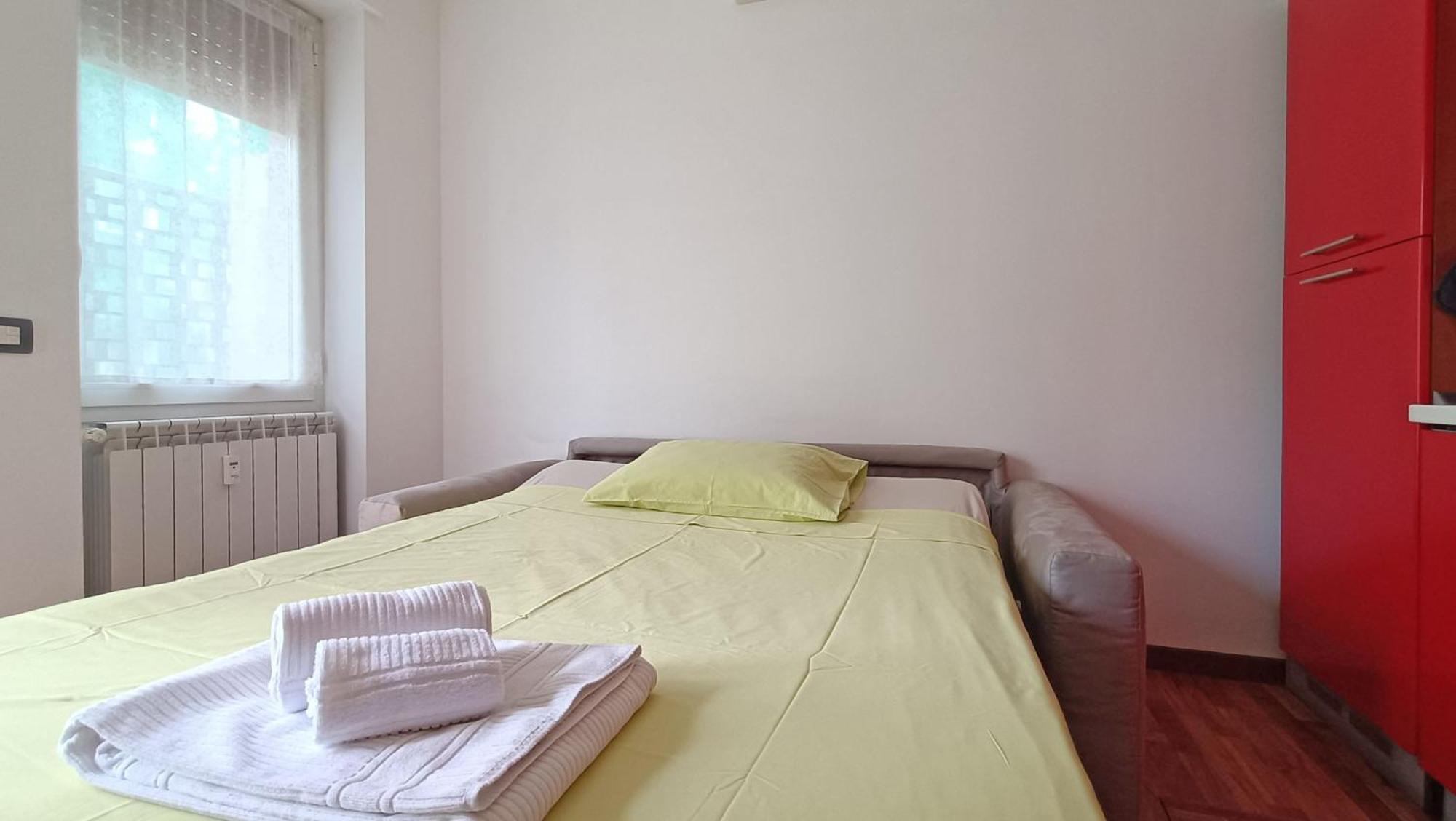 Apartment Sahi - Via Dei Ciclamini Mm1 Primaticcio, Stadio San Siro, Ospedale San Carlo