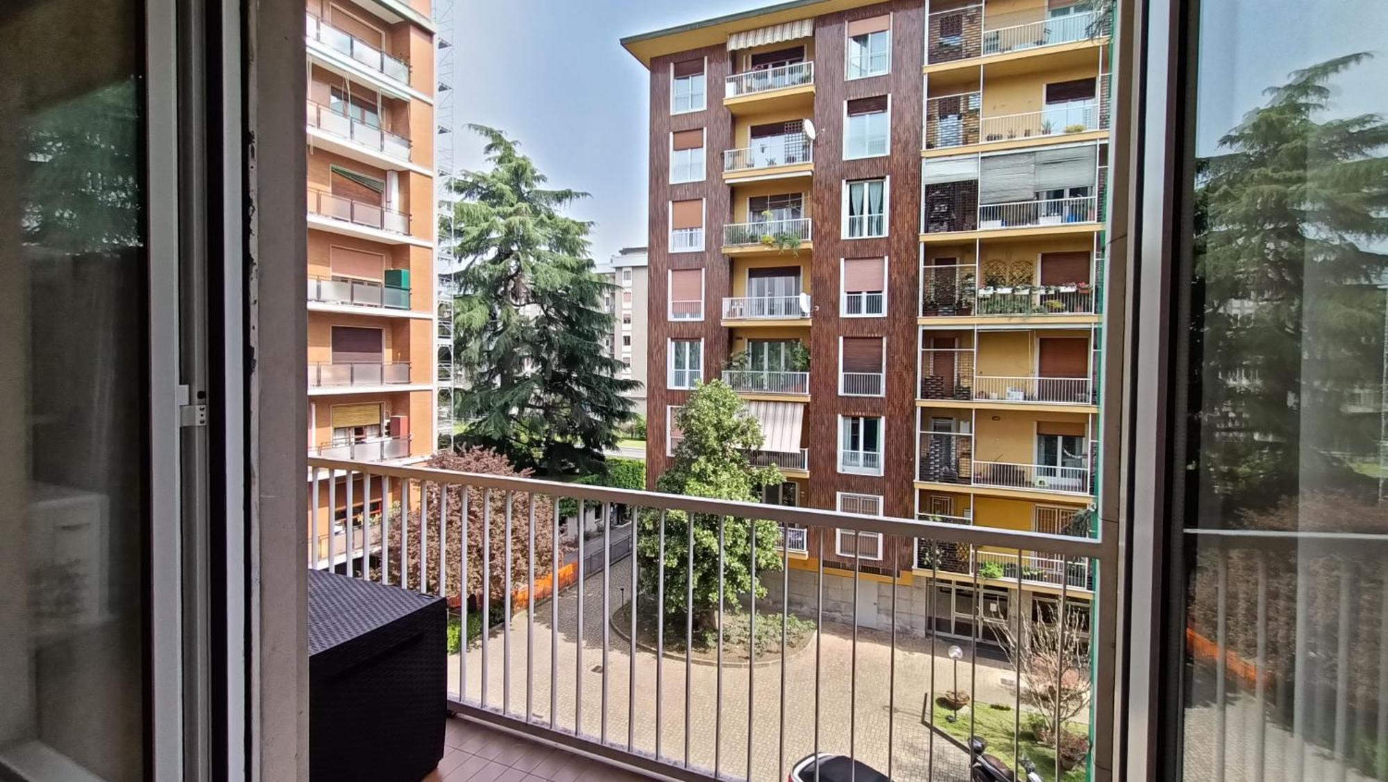 Apartment Sahi - Via Dei Ciclamini Mm1 Primaticcio, Stadio San Siro, Ospedale San Carlo Mailand