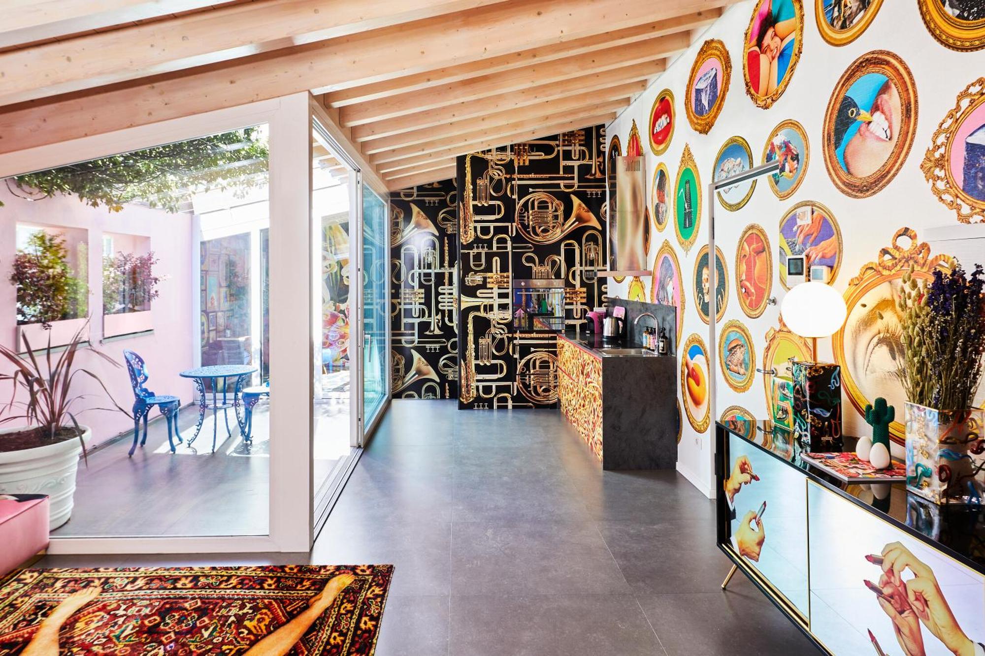 Toiletpaper Living Apartment