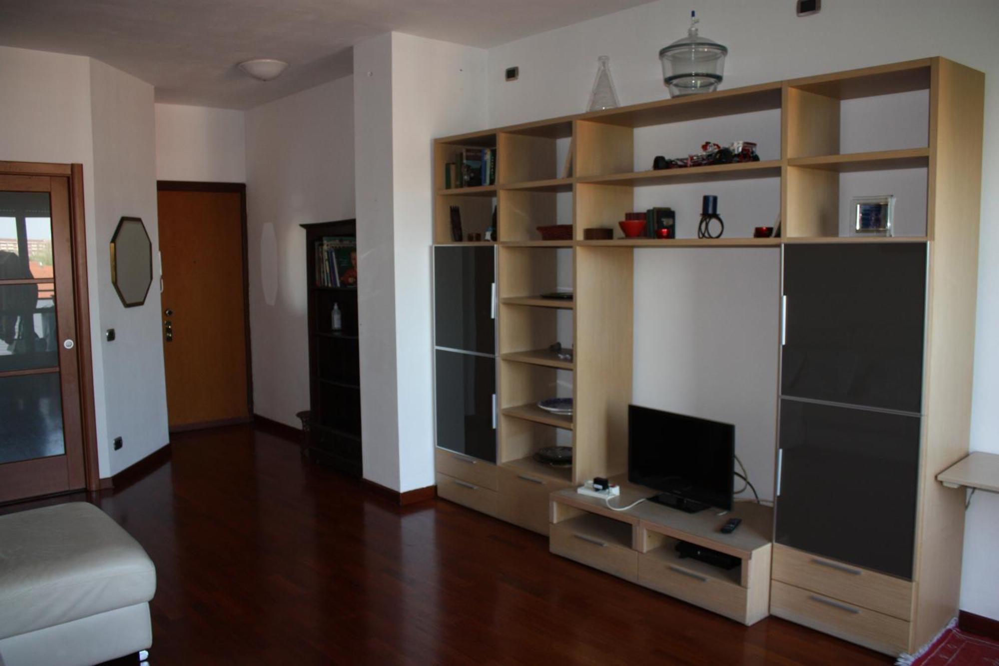 Apartment Elegante Trilocale *