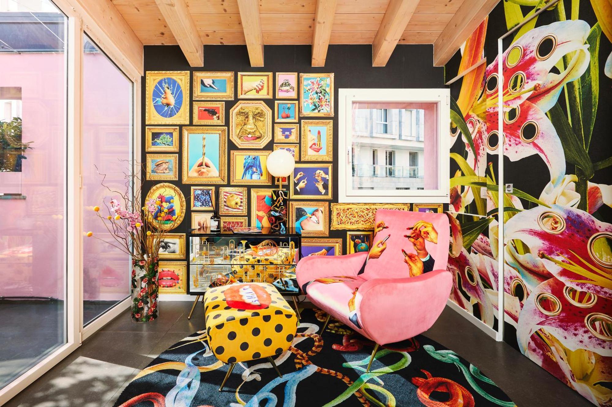 Toiletpaper Living Apartment