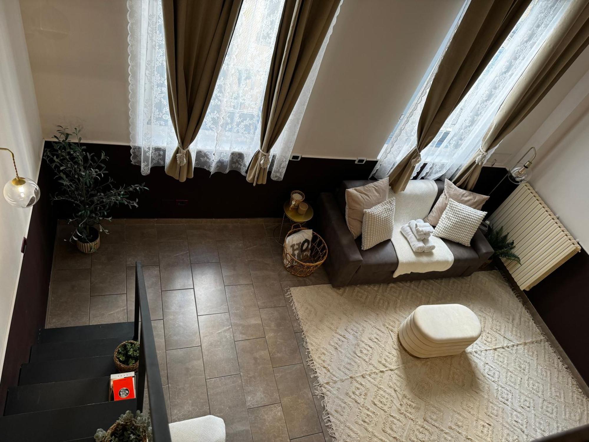 Regina In Verona - Sky Tv, Wifi E Breakfast Box