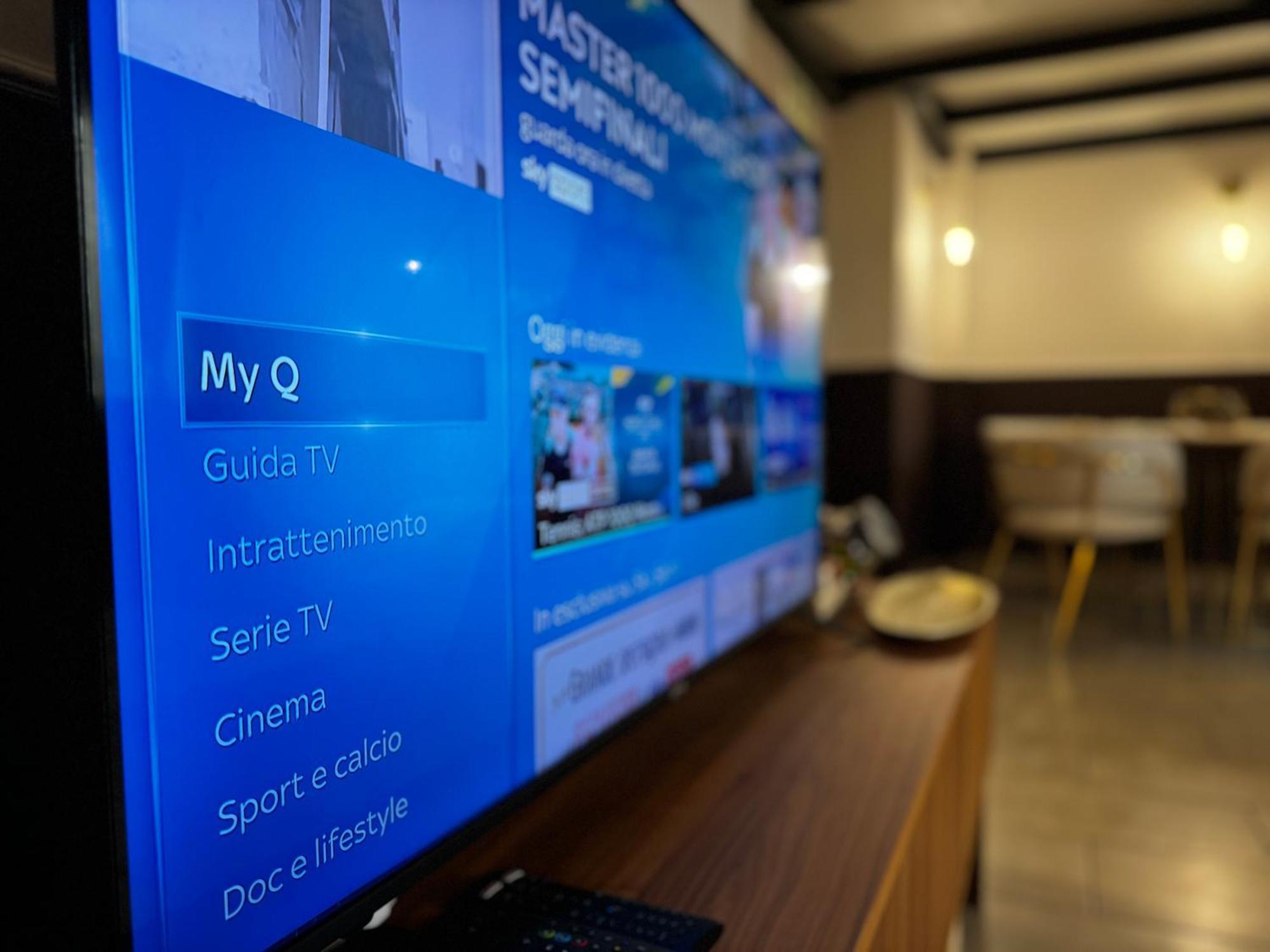 Apartment Regina In Verona - Sky Tv, Wifi E Breakfast Box