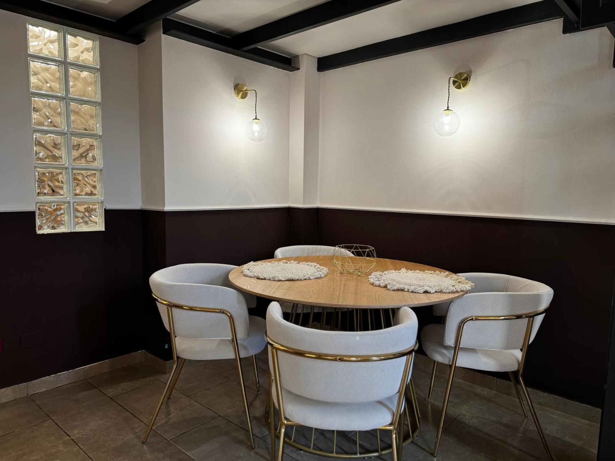 Regina In Verona - Sky Tv, Wifi E Breakfast Box Mailand